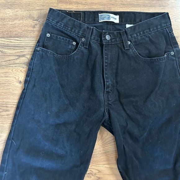 Black Levi’s Jeans - Picture 3 of 5